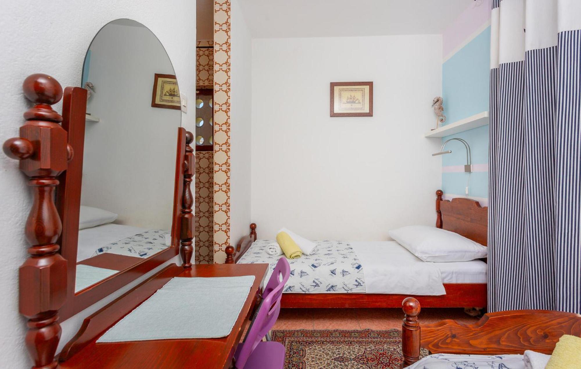 3 Bedroom Stunning Apartment In Krk Krk Town Esterno foto