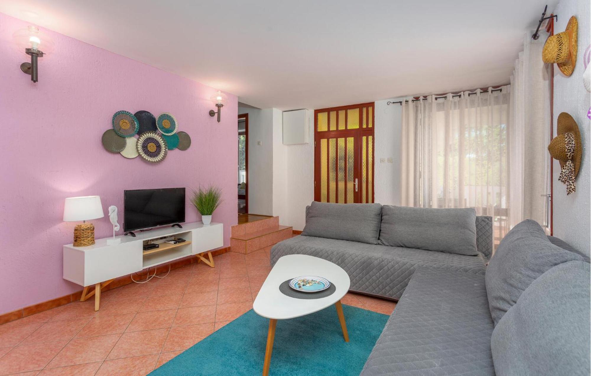 3 Bedroom Stunning Apartment In Krk Krk Town Esterno foto
