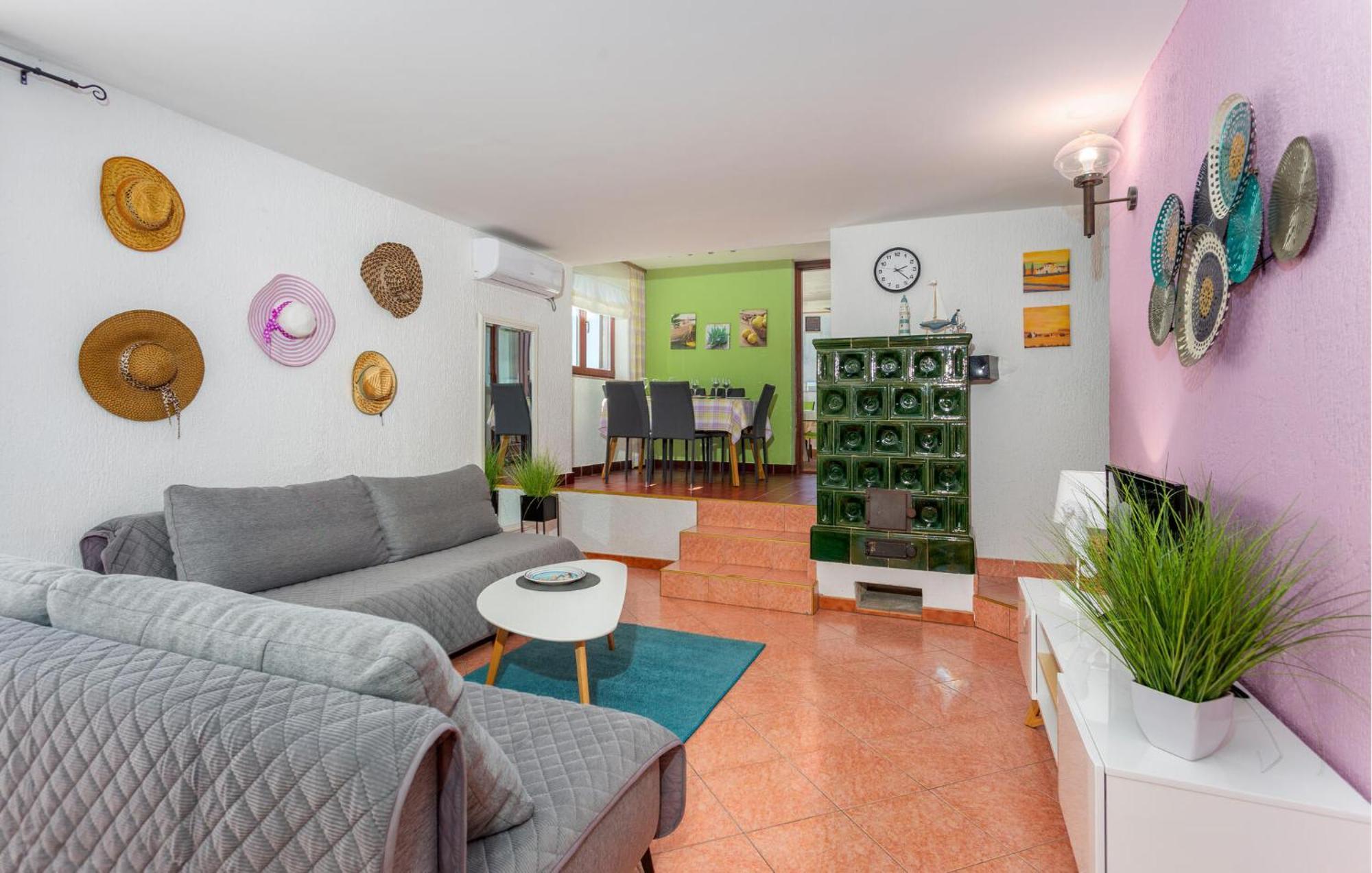 3 Bedroom Stunning Apartment In Krk Krk Town Esterno foto